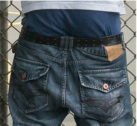 sagging pants